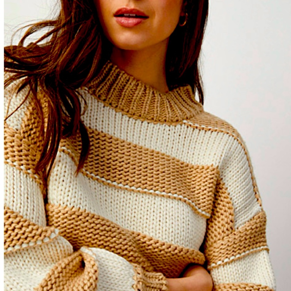 Simon’s Beige Sweater (Small)